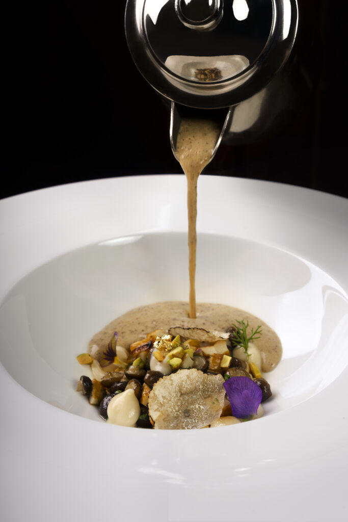 TRUFFLE MUSHROOM SOUP